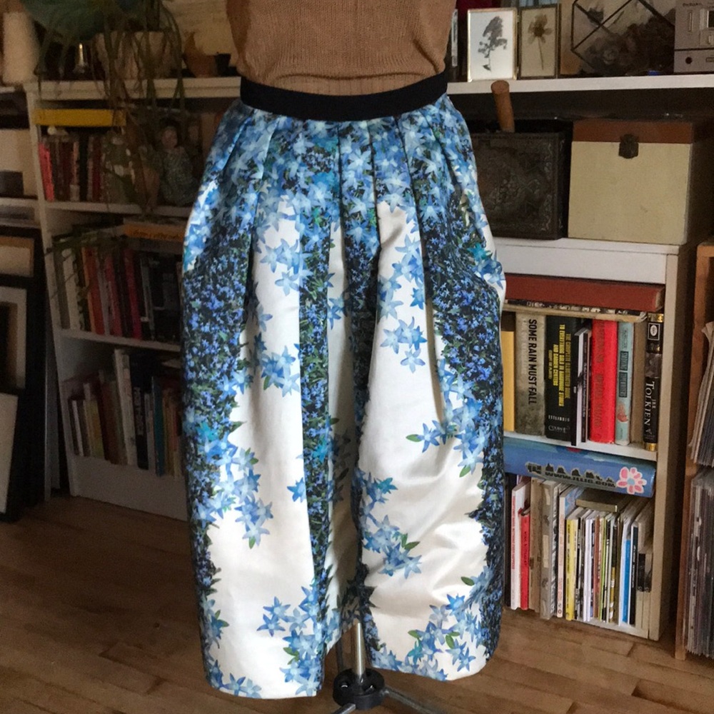Tibi Sidewalk Floral Print Silk Gazar Midi Skirt